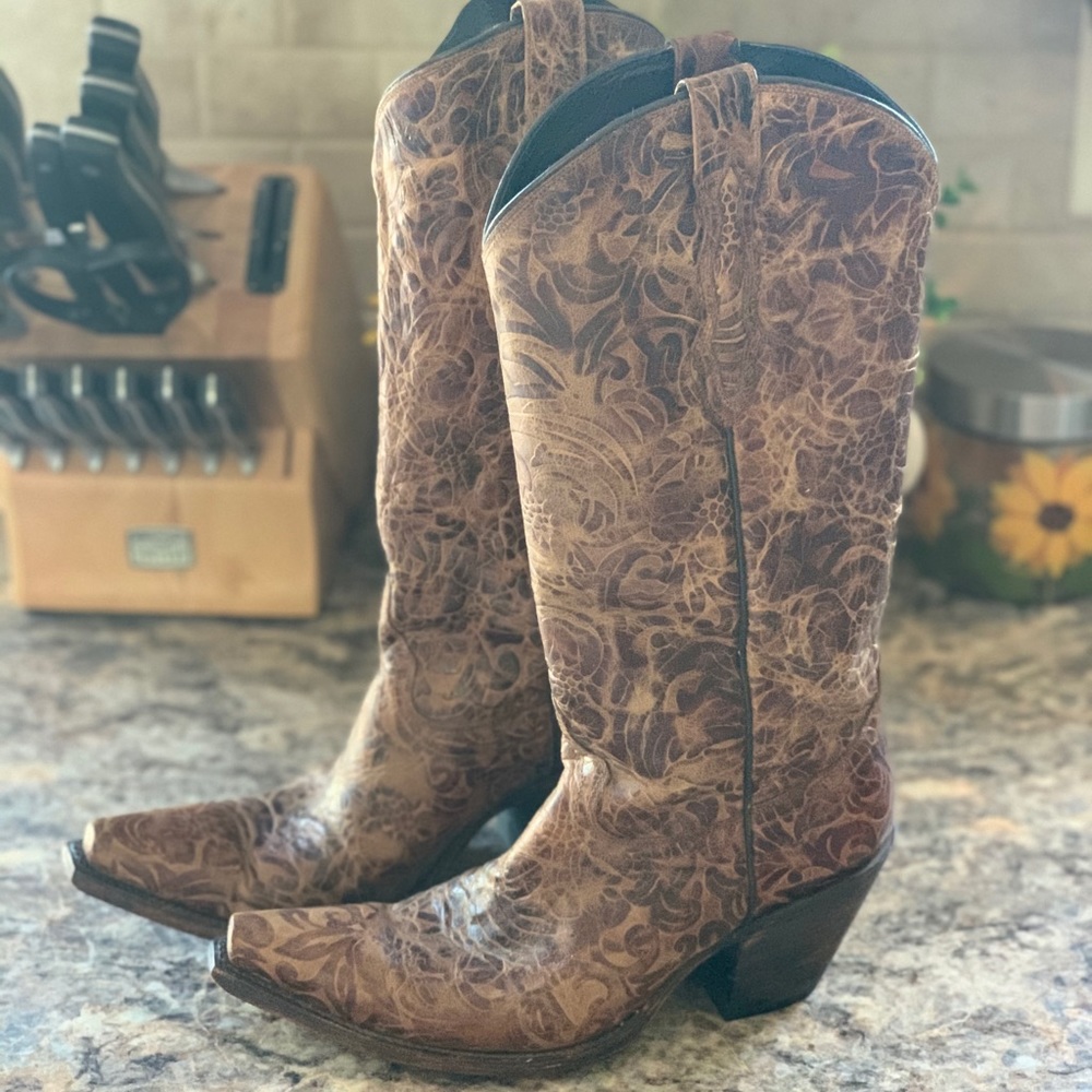 Luchesse boots